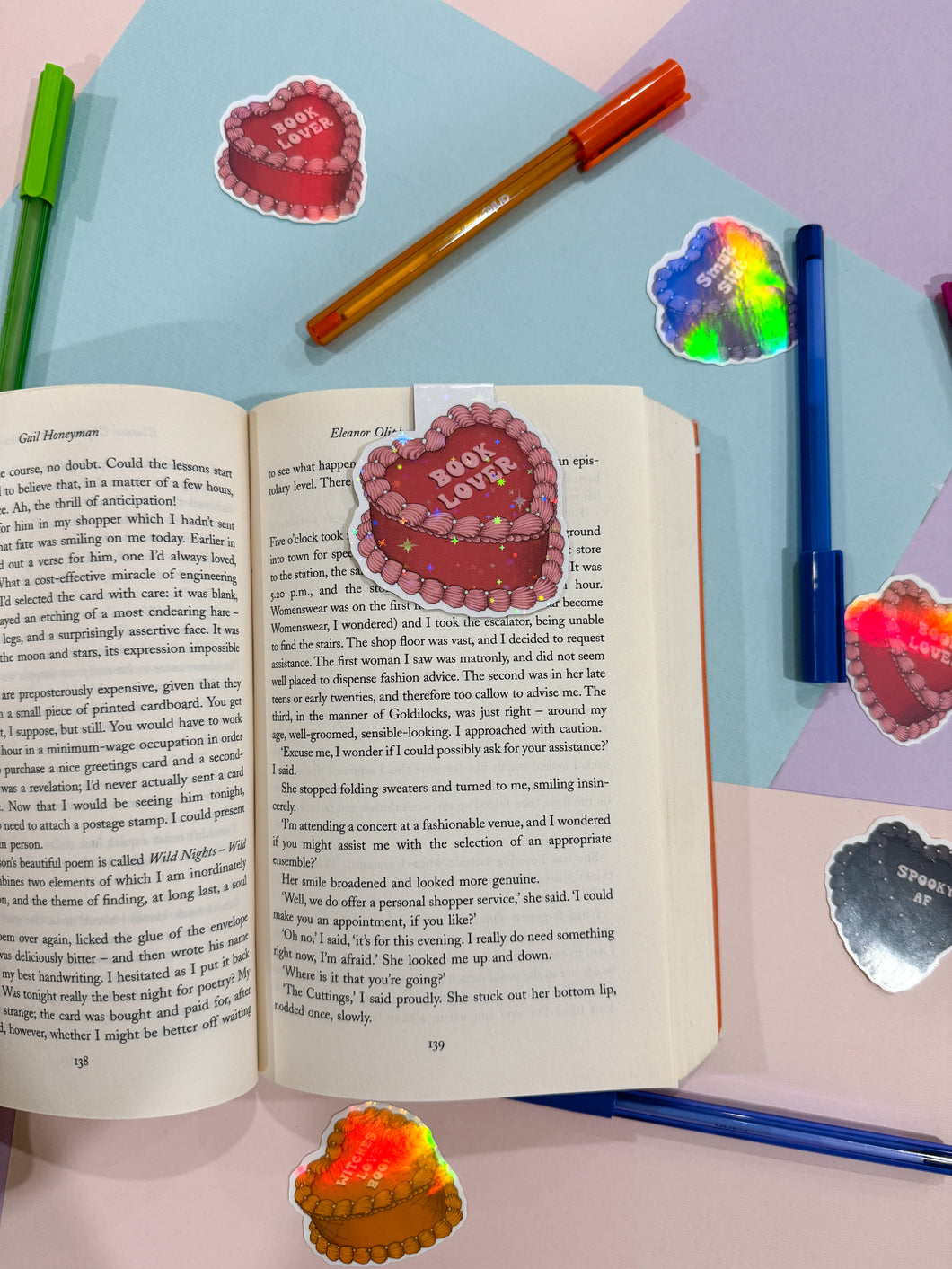 Book Lover Cake Magnetic Bookmark